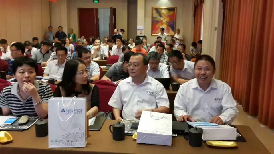 pg电子官方网站派员参加《全国几何量参量计量技术委员会2015年会暨法规审定会》